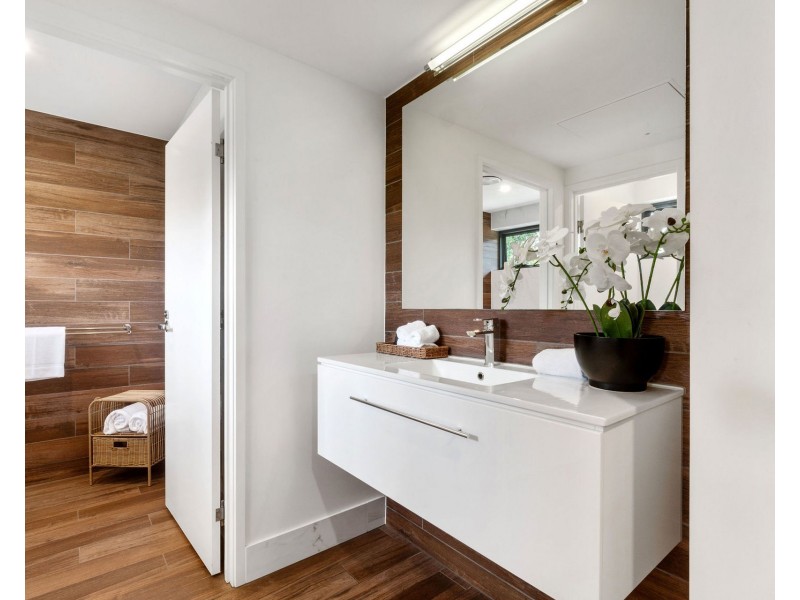 211/94-96 Main Street, Montville QLD 4560