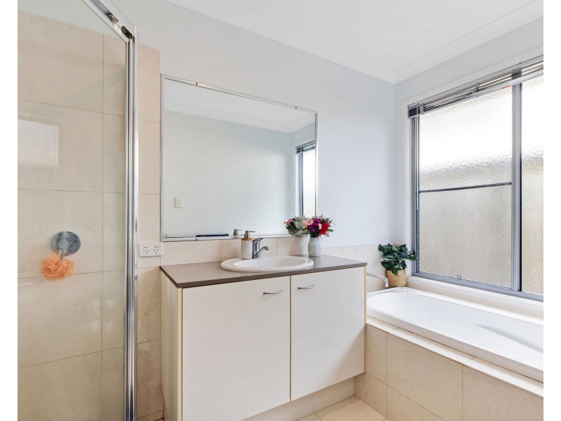 14 Cedarfield Crescent, Sippy Downs QLD 4556