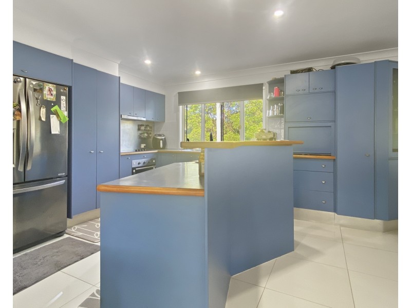 11 Woonum Road, Alexandra Headland QLD 4572