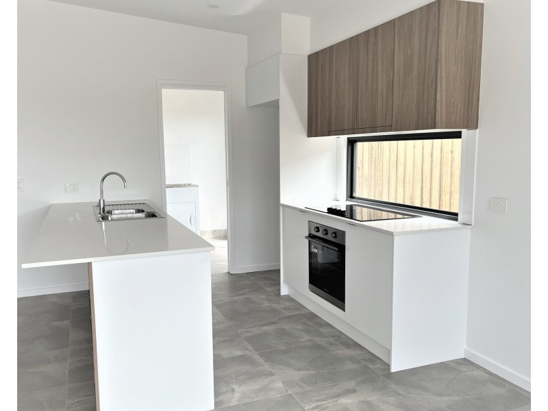 11 Jade Road, Palmview QLD 4553