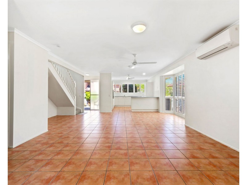 1/19 Radiata Drive, Maroochydore QLD 4558