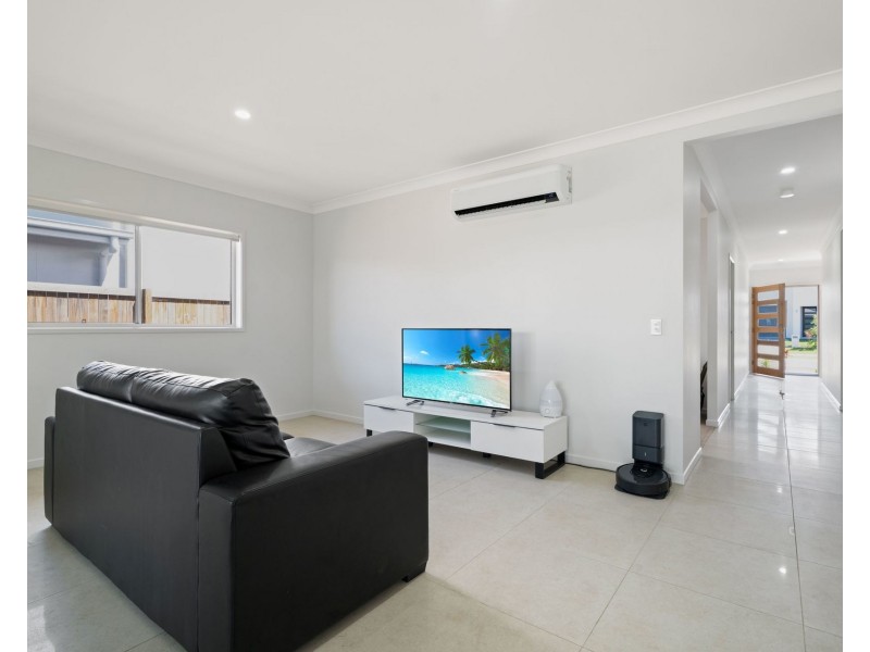 12 Caper Street, Palmview QLD 4553
