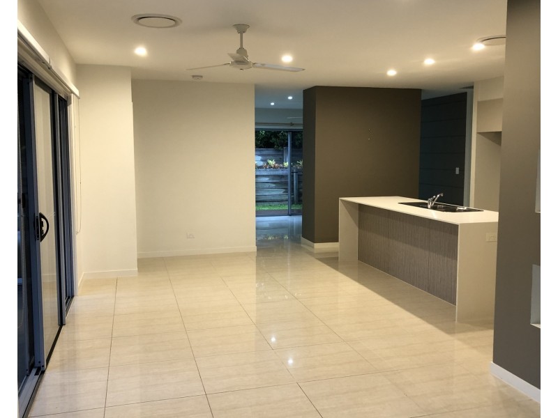 202 The Avenue, Peregian Springs QLD 4573