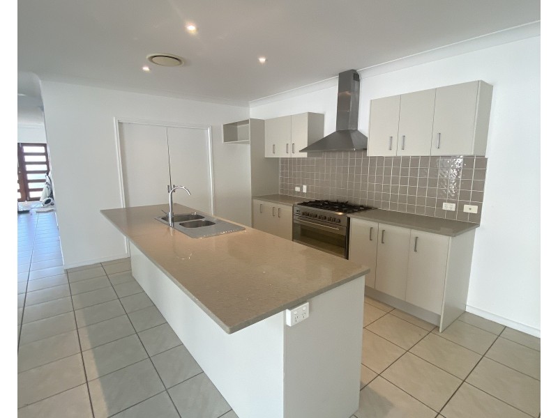 5 Sand Lane, Twin Waters QLD 4564