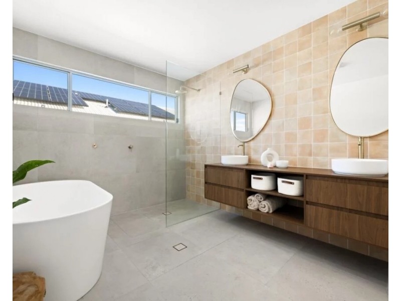 7 Cutback Court, Bokarina QLD 4575