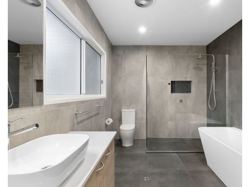 12 Ocean Crest Place, Alexandra Headland QLD 4572