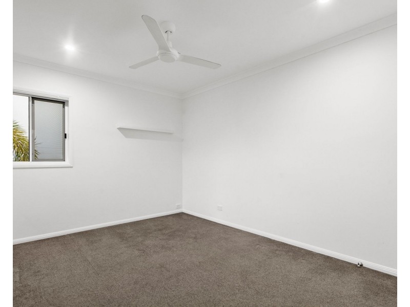 12 Ocean Crest Place, Alexandra Headland QLD 4572
