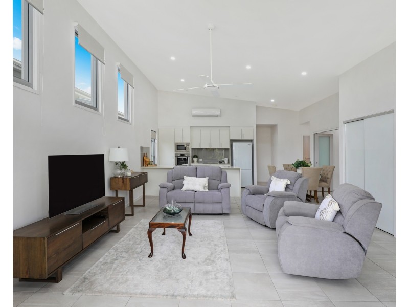 153/25 Owen Creek Road, Forest Glen QLD 4556