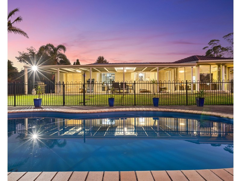 18 Wattlebird Place, Landsborough QLD 4550