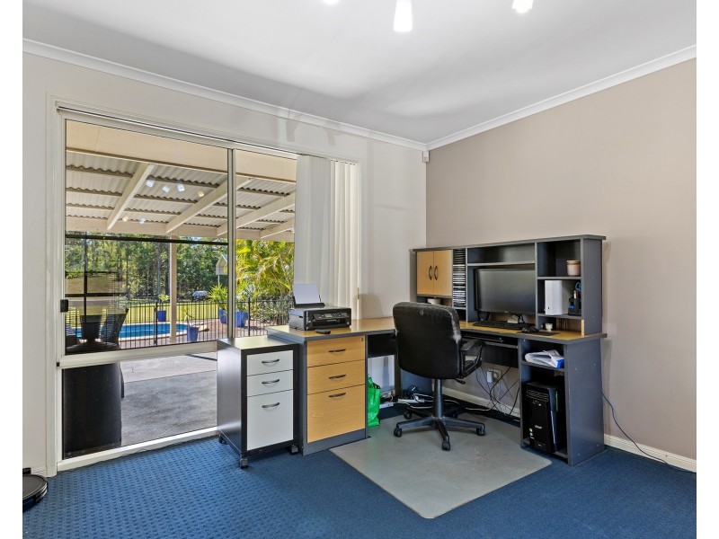18 Wattlebird Place, Landsborough QLD 4550