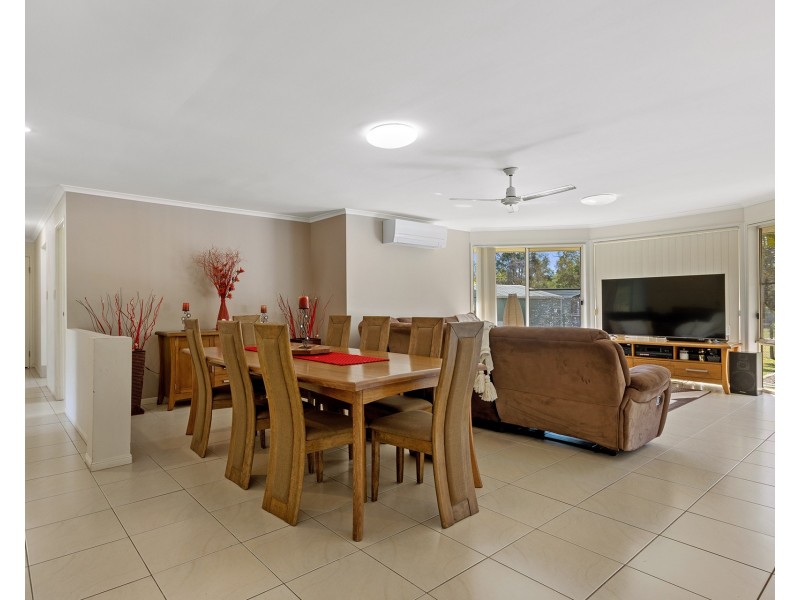 18 Wattlebird Place, Landsborough QLD 4550