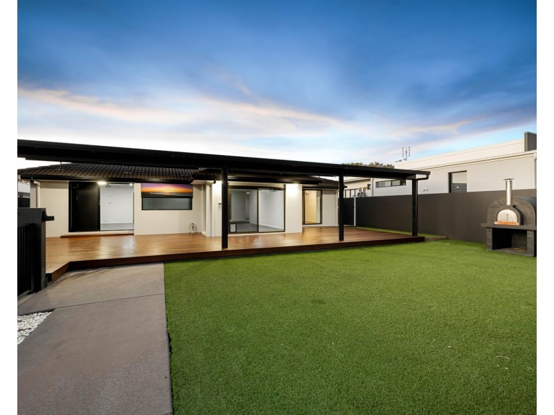 14 Beltana Crescent, Buddina QLD 4575