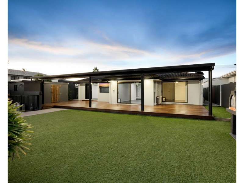 14 Beltana Crescent, Buddina QLD 4575