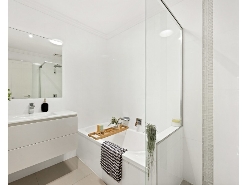 16 Sarina Place, Maroochydore QLD 4558