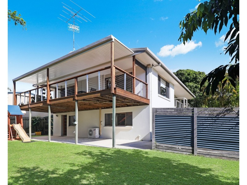 2 Mango Street, Maroochydore QLD 4558