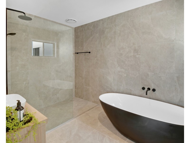 20 Somerton Drive, Maroochydore QLD 4558