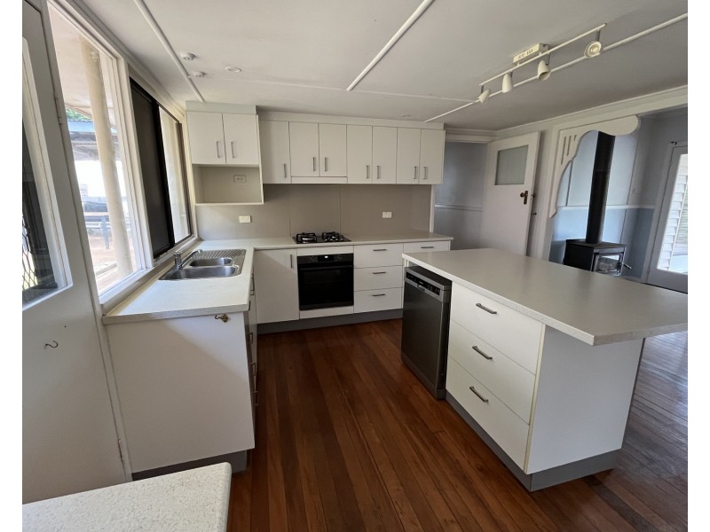 22 Mayfield Street, Nambour QLD 4560