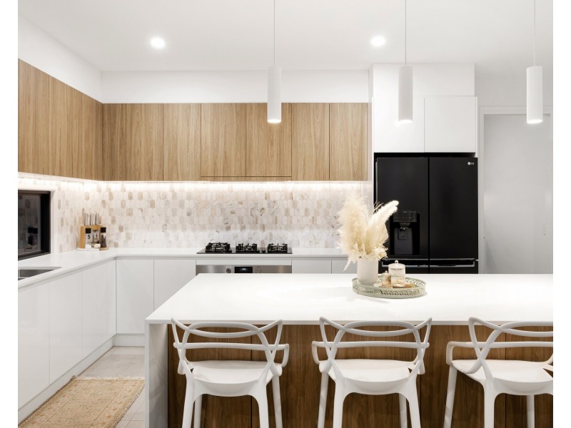 16 Ascot Circuit, Palmview QLD 4553