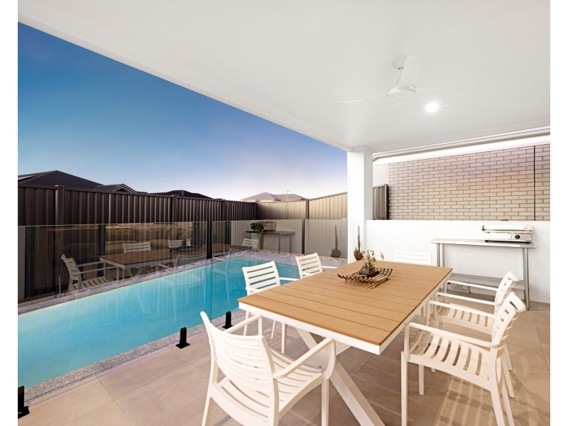 16 Ascot Circuit, Palmview QLD 4553