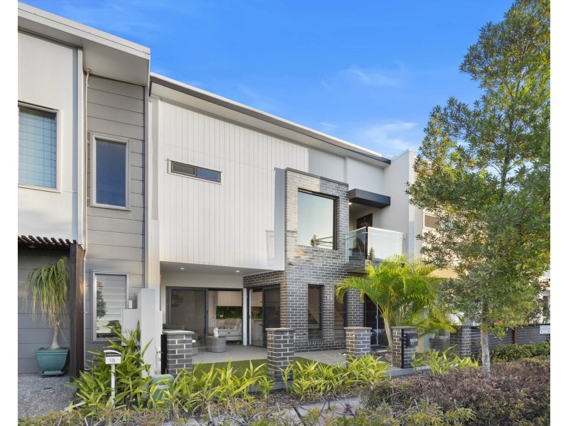 17 Tinnanbar Terrace, Maroochydore QLD 4558