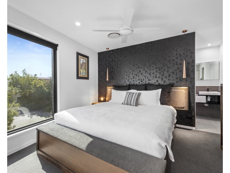 17 Tinnanbar Terrace, Maroochydore QLD 4558