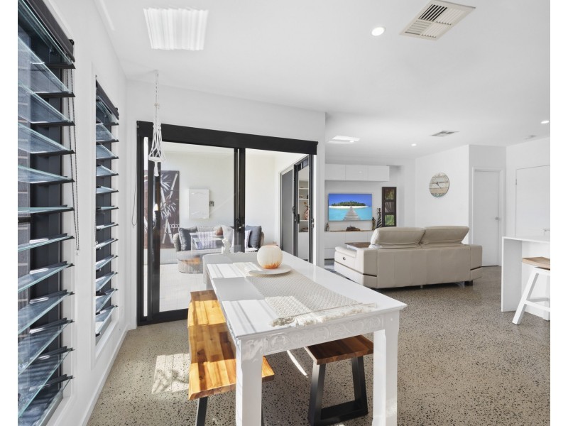 17 Tinnanbar Terrace, Maroochydore QLD 4558