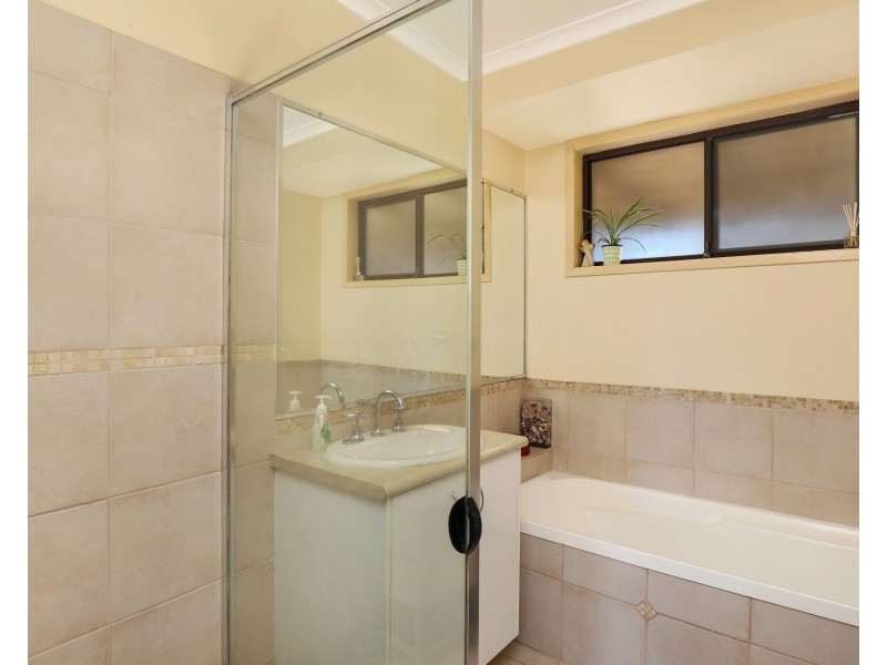 5 Honeysuckle Drive, Bokarina QLD 4575