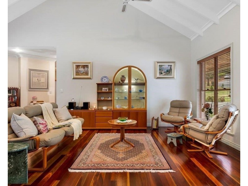 14 Pirianda Grove, Mons QLD 4556