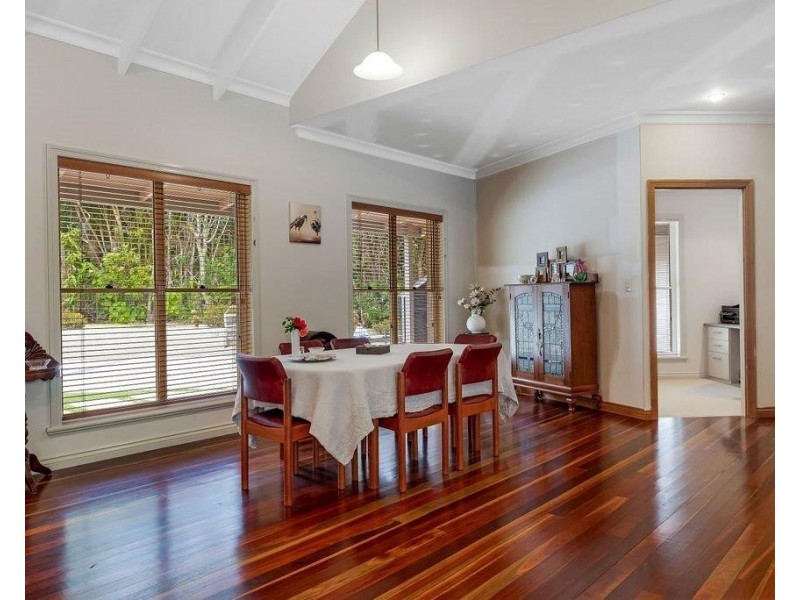 14 Pirianda Grove, Mons QLD 4556