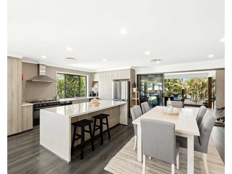 35 Okinja Road, Alexandra Headland QLD 4572