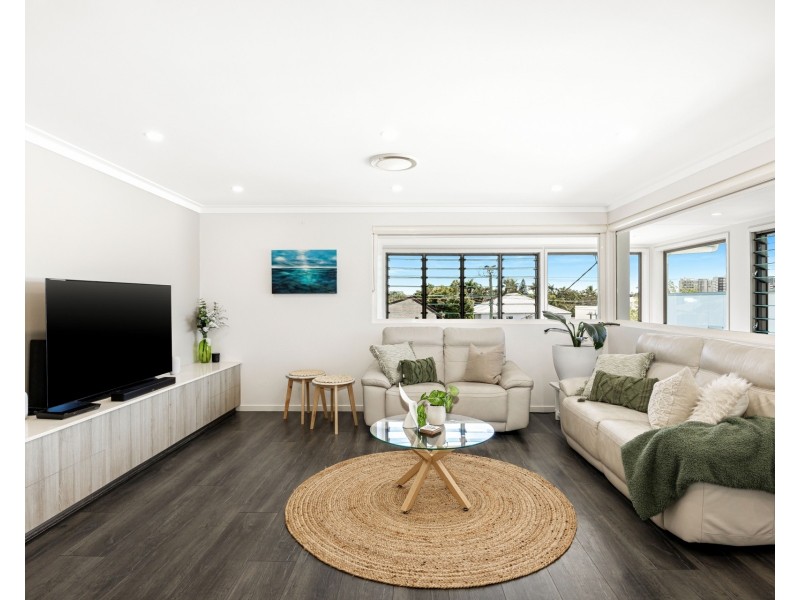 35 Okinja Road, Alexandra Headland QLD 4572