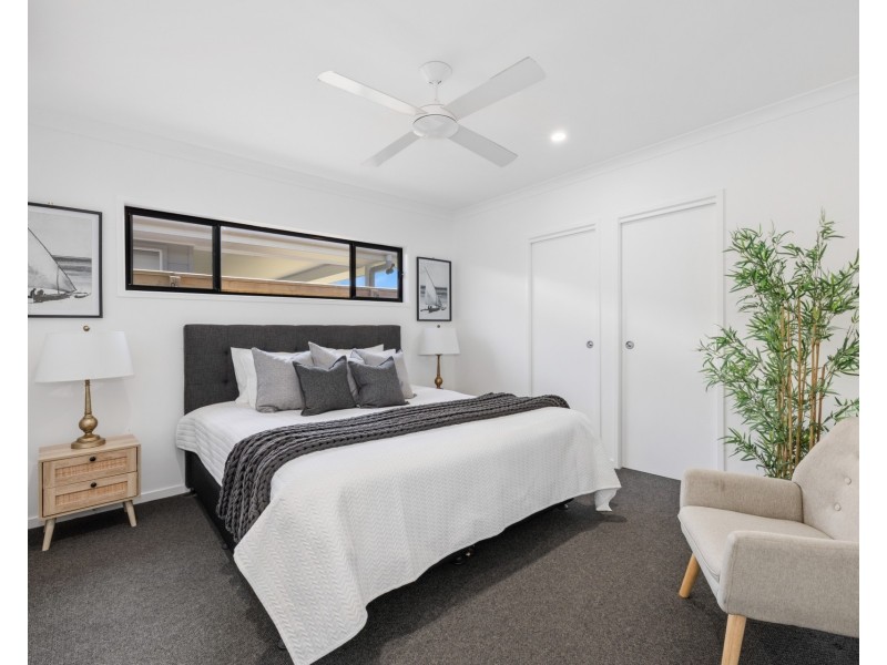 4 Valley Crescent, Palmview QLD 4553