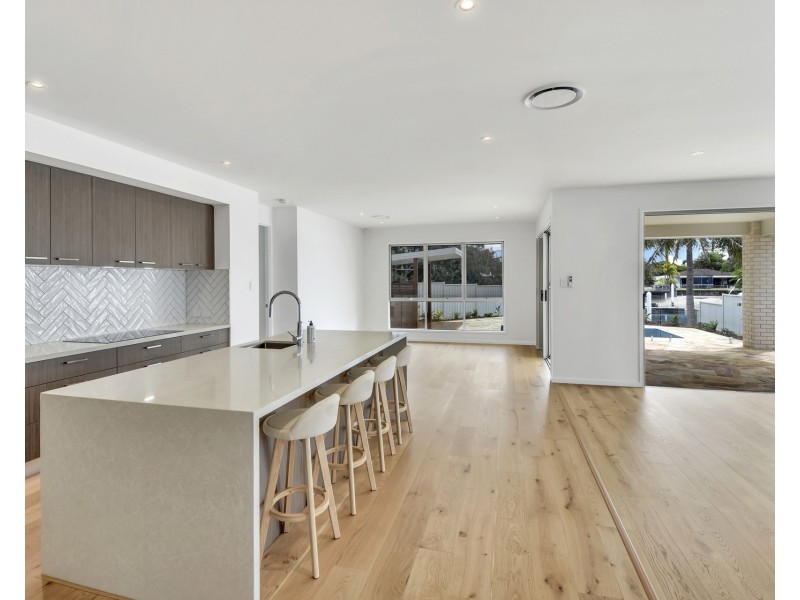 114 Point Cartwright Drive, Buddina QLD 4575