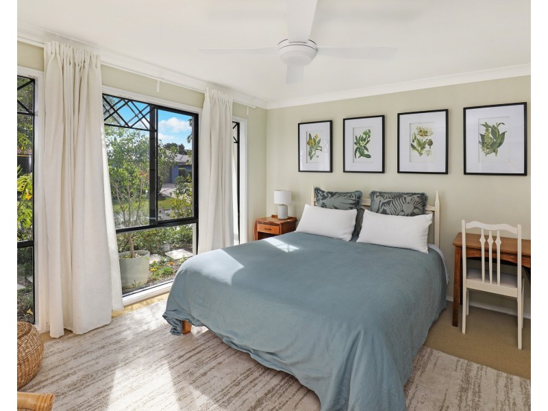 11 Kingfish Court, Mountain Creek QLD 4557