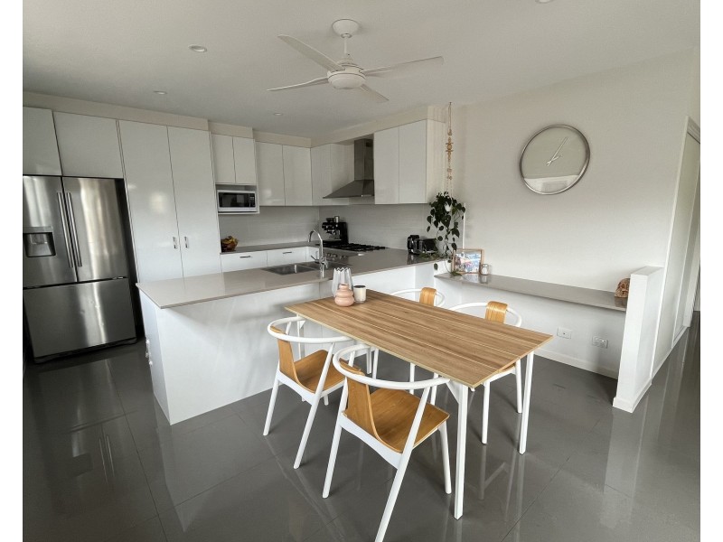 32 Foxtail Circuit, Mountain Creek QLD 4557