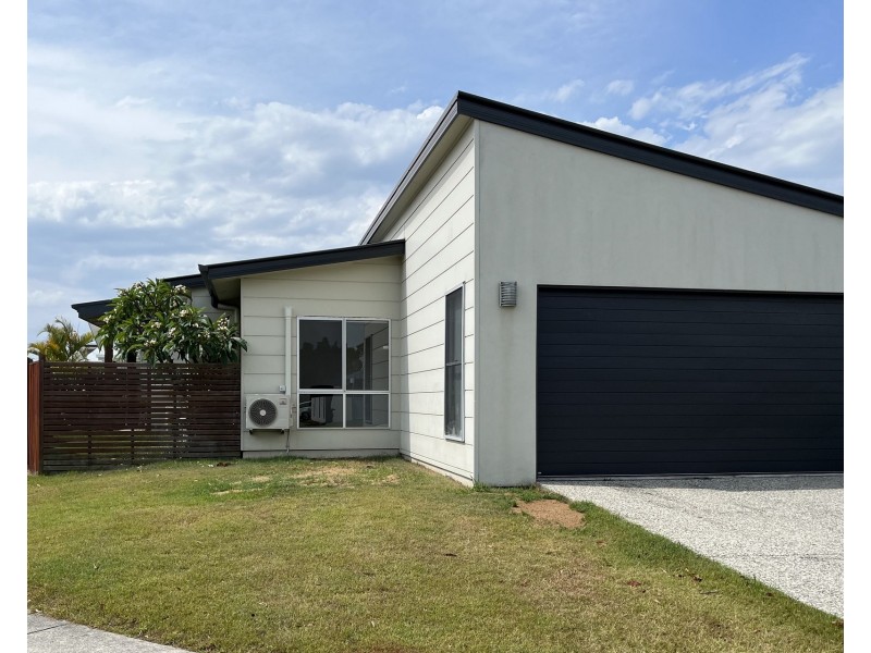 32 Foxtail Circuit, Mountain Creek QLD 4557