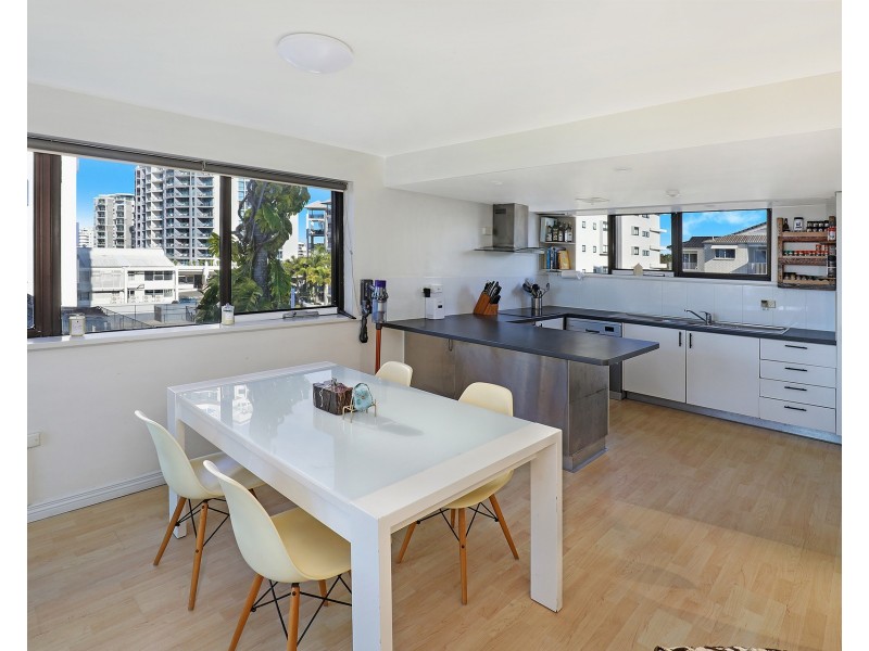 8/137 Mooloolaba Esplanade, Mooloolaba QLD 4557