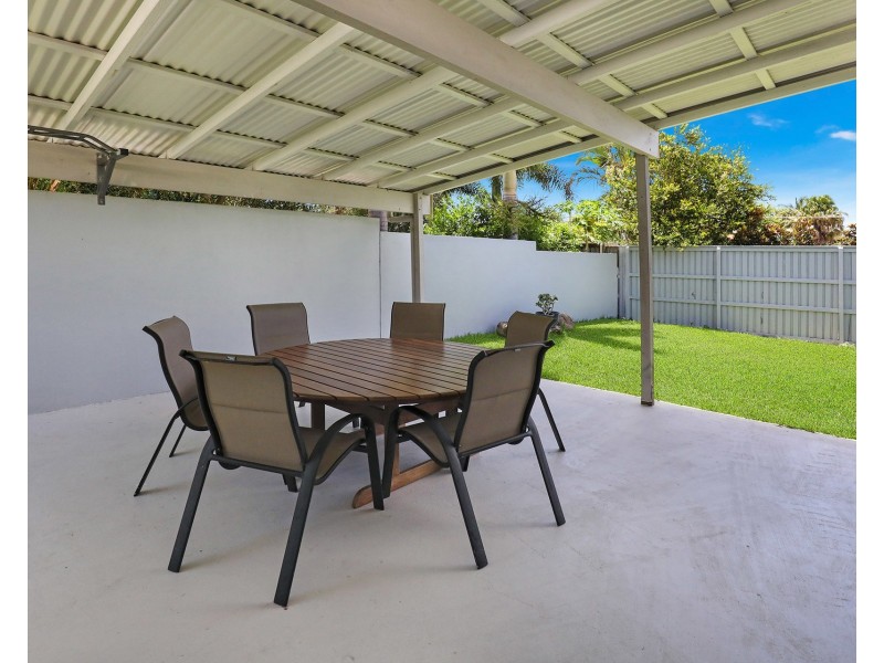 11 Poinsettia Avenue, Mooloolaba QLD 4557