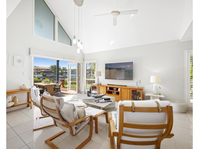10/18 Maroochy Waters Drive, Maroochydore QLD 4558