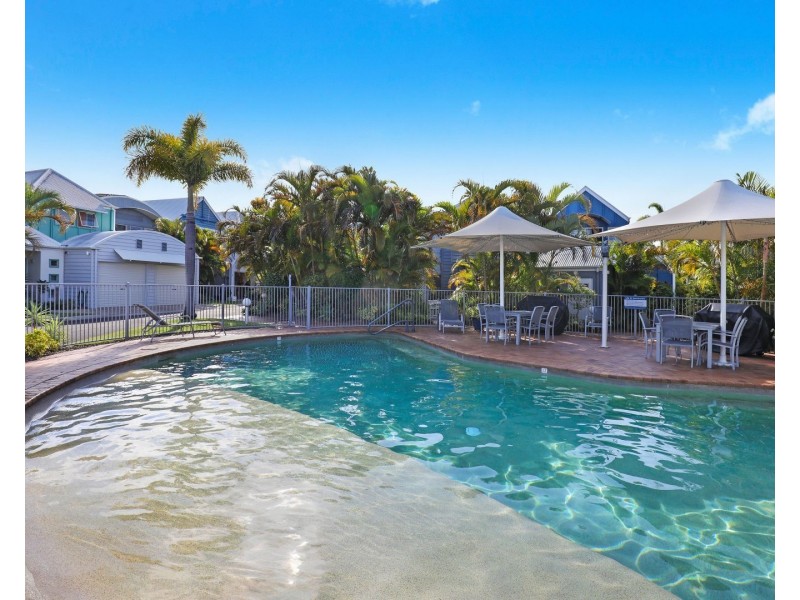 10/18 Maroochy Waters Drive, Maroochydore QLD 4558