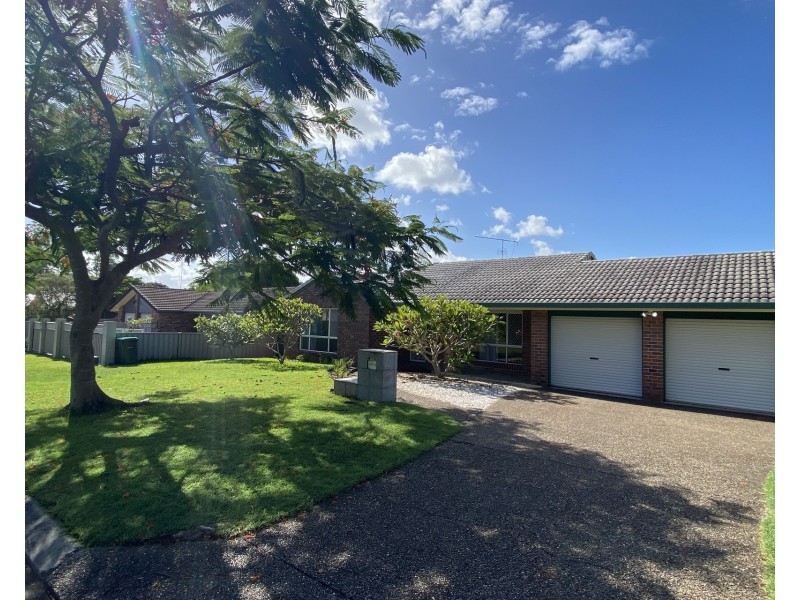 19 Woodlands Crescent, Buderim QLD 4556