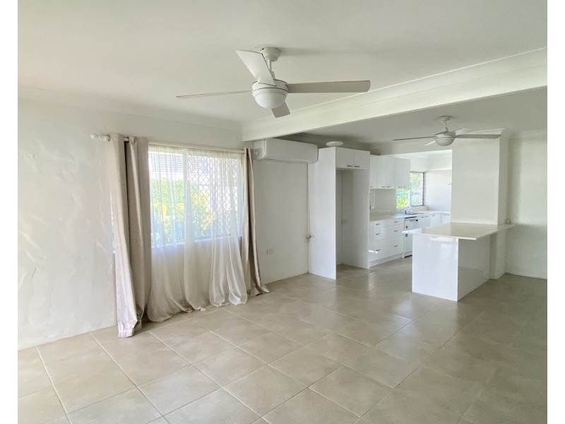 29 Tarwarri Crescent, Mooloolaba QLD 4557