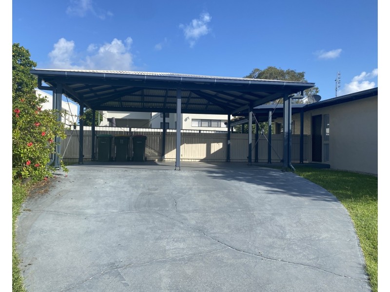 29 Tarwarri Crescent, Mooloolaba QLD 4557