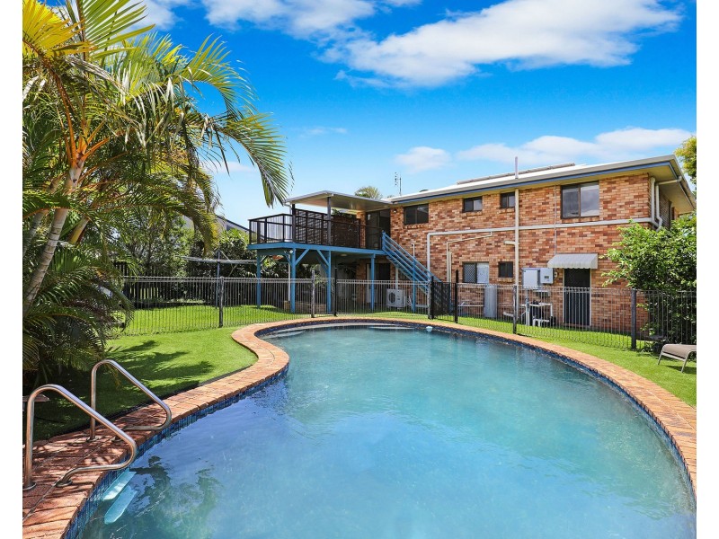 61 Currimundi Road, Currimundi QLD 4551