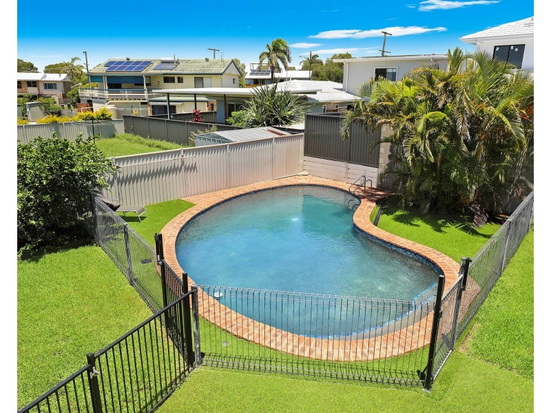 61 Currimundi Road, Currimundi QLD 4551