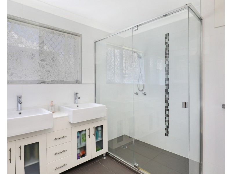 61 Currimundi Road, Currimundi QLD 4551