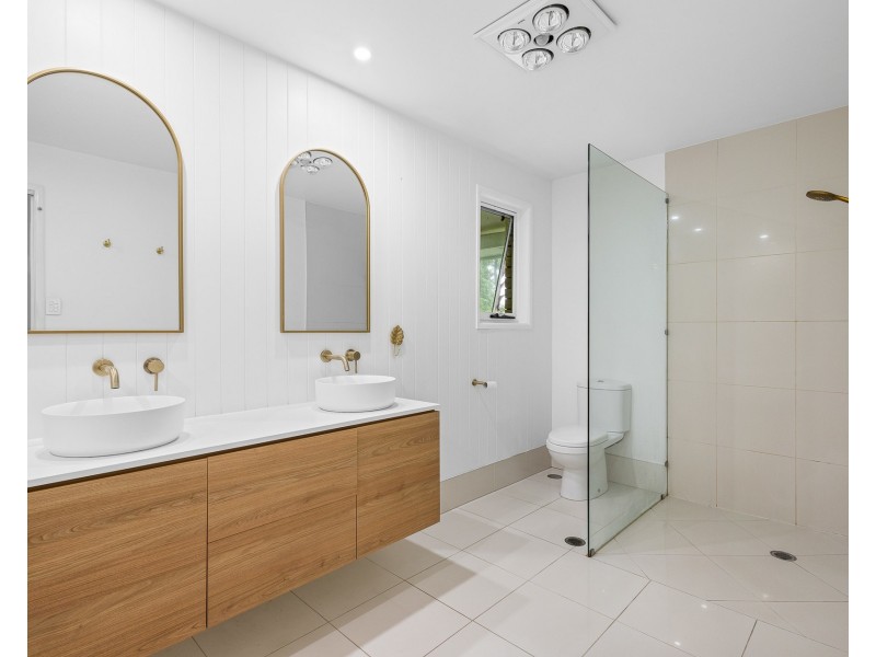 1/5 Camphor Court, Mooloolaba QLD 4557