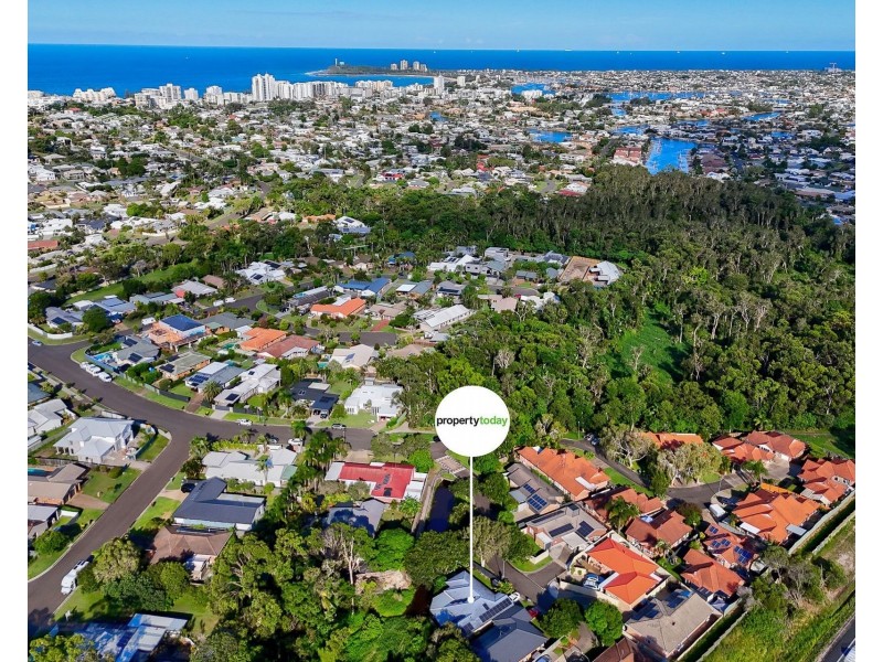1/5 Camphor Court, Mooloolaba QLD 4557