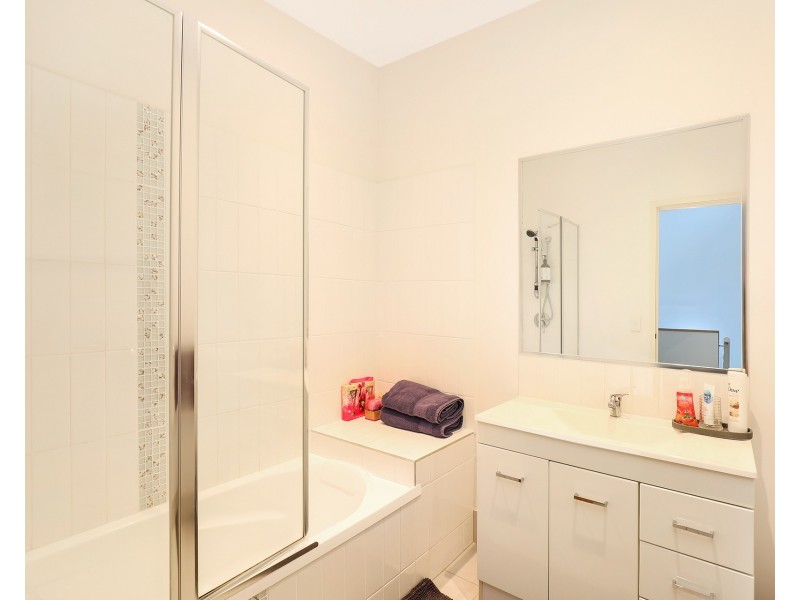 2/152 Burnett Street, Buderim QLD 4556