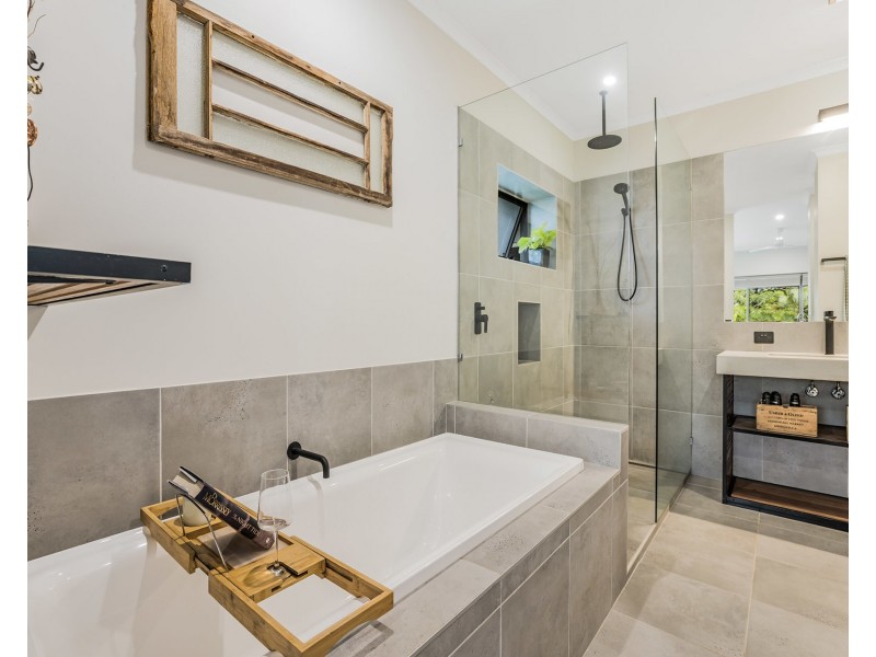 311 Kiel Mountain Road, Kiels Mountain QLD 4559